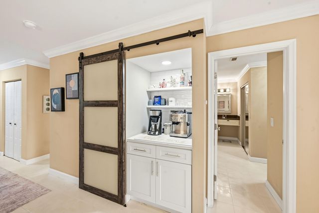 21757 Arriba Real D, Boca Raton, FL 33433