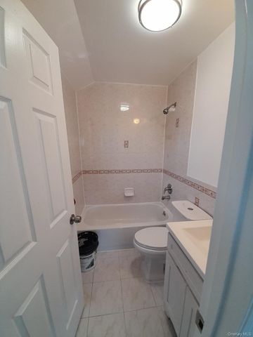 176-34 133rd Avenue 2nd flr, Jamaica, NY 11434