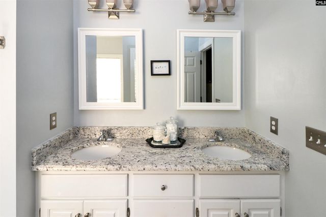 217 Clubhouse Drive, West Columbia, SC 29172