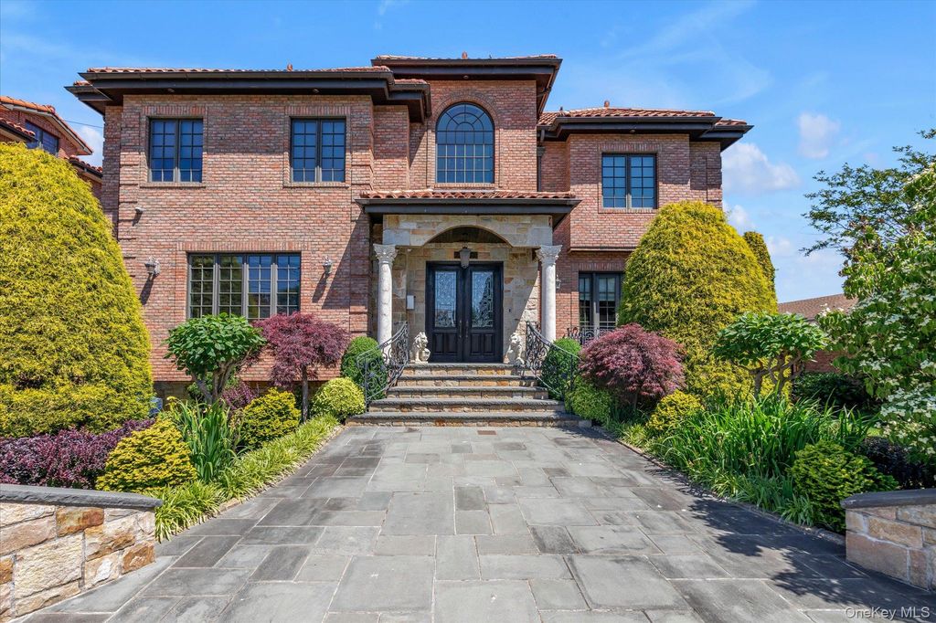 138-15 13th Avenue, Malba, NY 11357