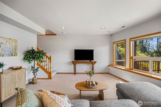 19736 NW Stavis Bay Road, Seabeck, WA 98380