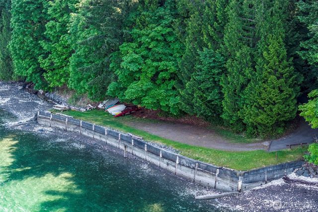 19736 NW Stavis Bay Road, Seabeck, WA 98380