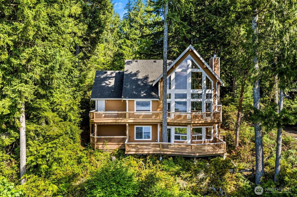 19736 NW Stavis Bay Road, Seabeck, WA 98380