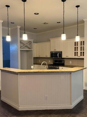 21574 Lake Shadows Drive, Edmond, OK 73012