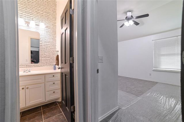 21574 Lake Shadows Drive, Edmond, OK 73012