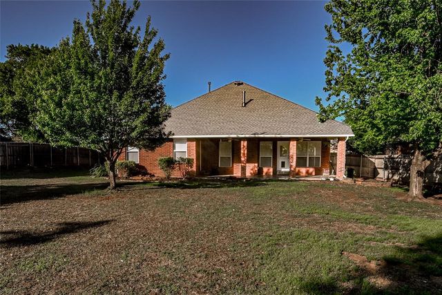 21574 Lake Shadows Drive, Edmond, OK 73012