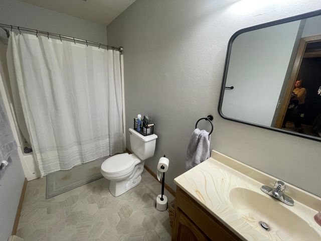 301 E 1st Street, Adrian, MN 56110