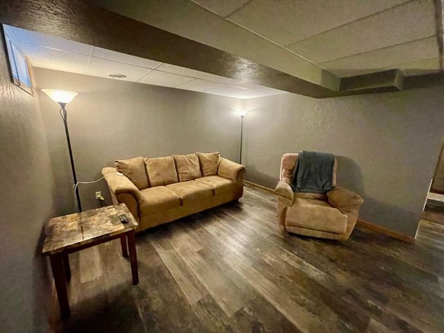 301 E 1st Street, Adrian, MN 56110