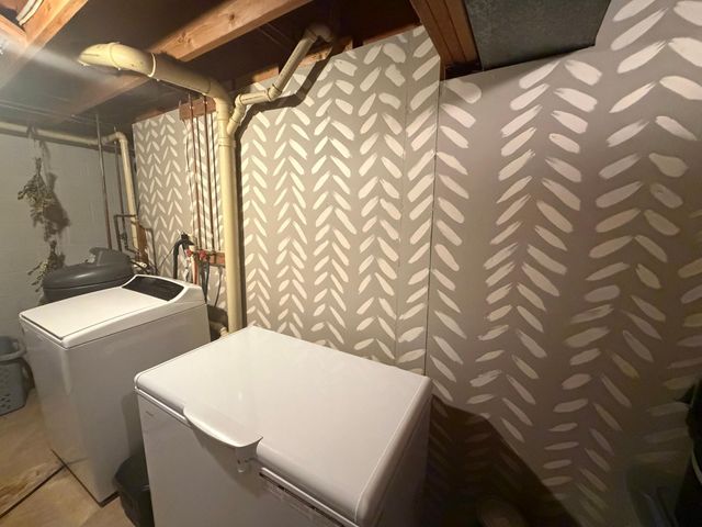 301 E 1st Street, Adrian, MN 56110