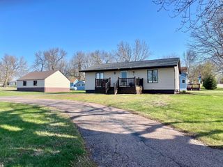 301 E 1st Street, Adrian, MN 56110