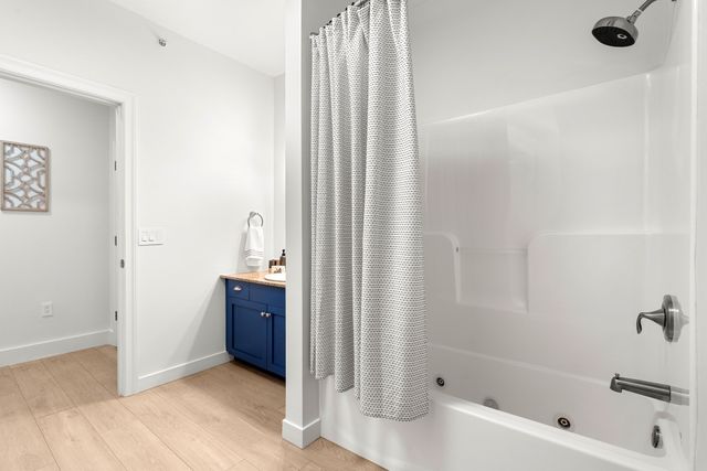 3 Harvest Dr 305, North Andover, MA 01876