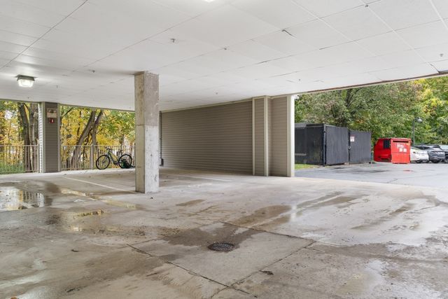 3 Harvest Dr 305, North Andover, MA 01876