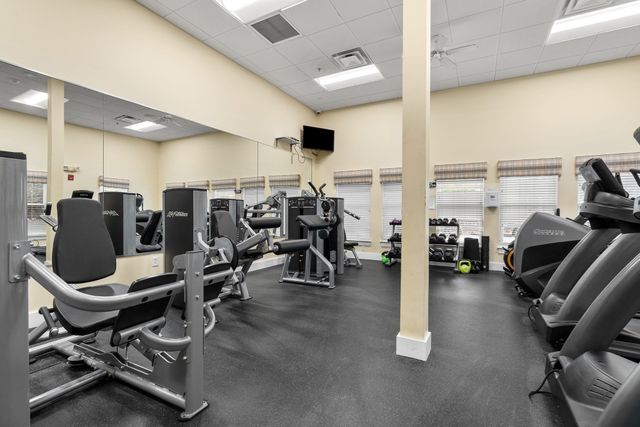 3 Harvest Dr 305, North Andover, MA 01876
