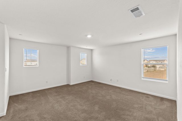 1109 E Elkhorn Avenue, Visalia, CA 93292