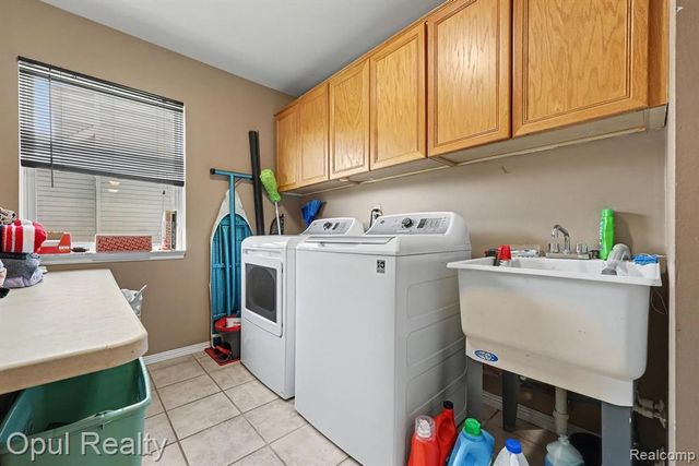 46309 Jasmine Court, Chesterfield, MI 48047