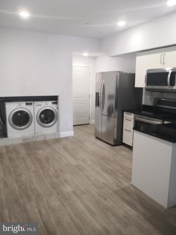 1008 GREEN ST, Philadelphia, PA 19123