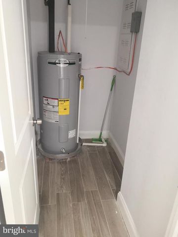 1008 GREEN ST, Philadelphia, PA 19123