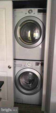 1008 GREEN ST, Philadelphia, PA 19123