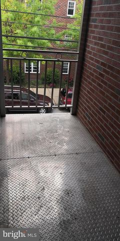 1008 GREEN ST, Philadelphia, PA 19123