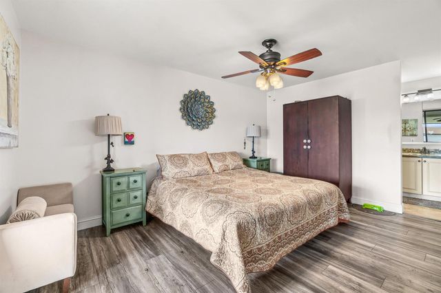 8541 W Boca Glades Blvd Boulevard W H, Boca Raton, FL 33434