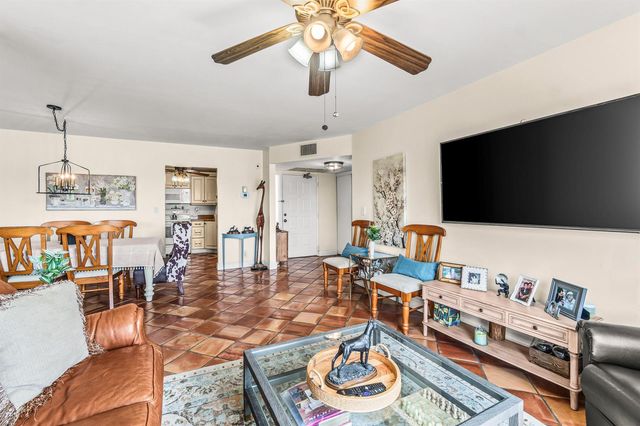 8541 W Boca Glades Blvd Boulevard W H, Boca Raton, FL 33434