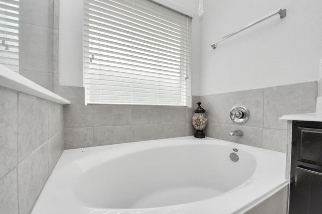 13715 Madera Bend Lane, Rosharon, TX 77583