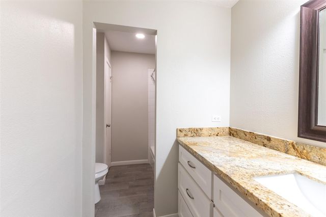 6323 Bridgegate Drive, Spring, TX 77373