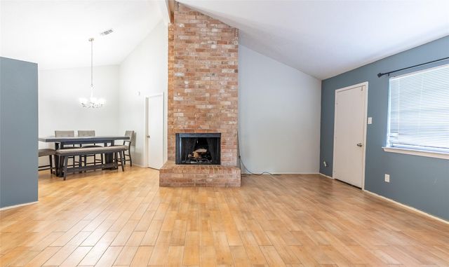 6323 Bridgegate Drive, Spring, TX 77373