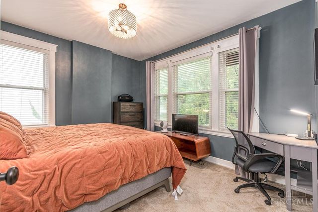 620 Greenwood Avenue, Cincinnati, OH 45229