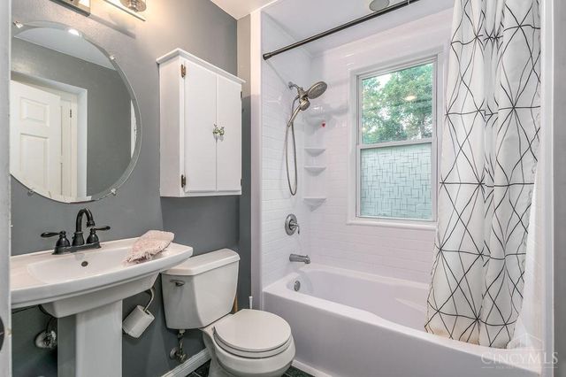 620 Greenwood Avenue, Cincinnati, OH 45229