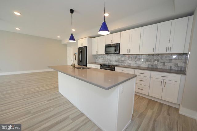 1851 GERMANTOWN AVE, Philadelphia, PA 19122