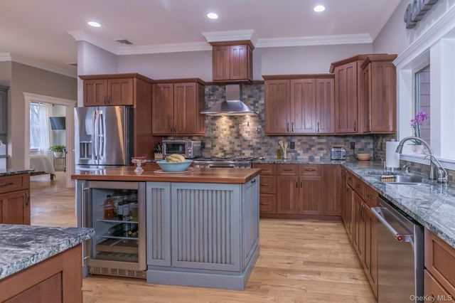 1 Peck Ridge Road, Warwick, NY 10990