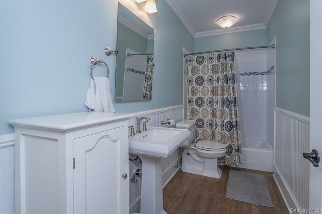 1 Peck Ridge Road, Warwick, NY 10990