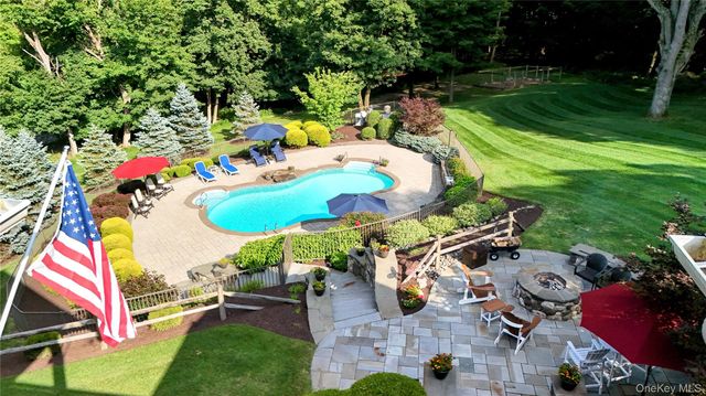 1 Peck Ridge Road, Warwick, NY 10990