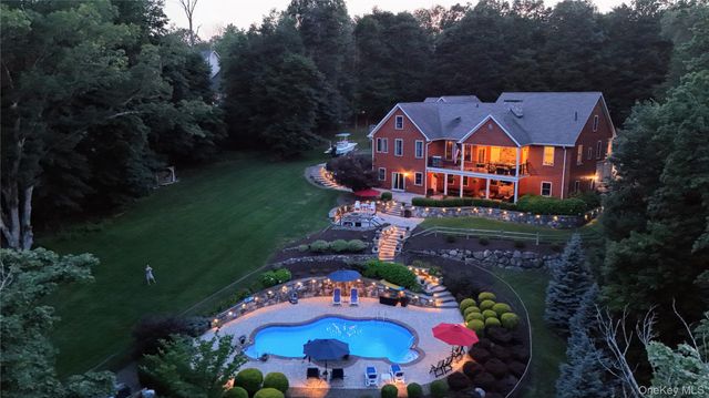 1 Peck Ridge Road, Warwick, NY 10990