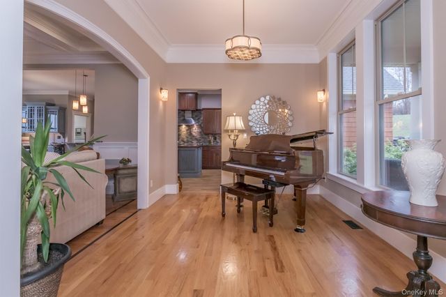 1 Peck Ridge Road, Warwick, NY 10990