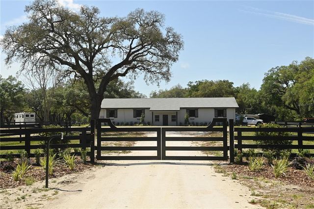 11050 SW 140TH AVENUE, Dunnellon, FL 34432