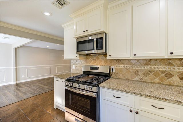 6729 Barney Road, Houston, TX 77092