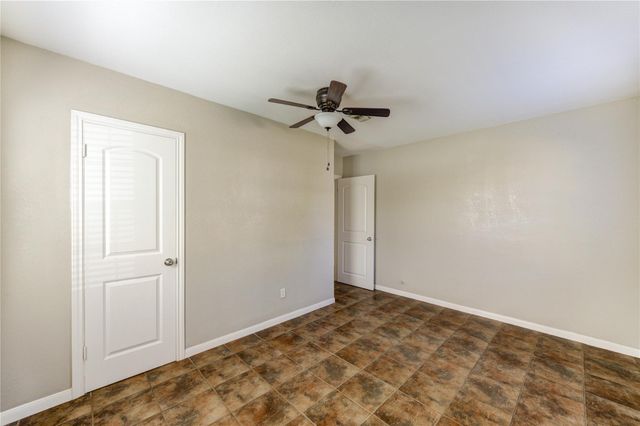 6729 Barney Road, Houston, TX 77092