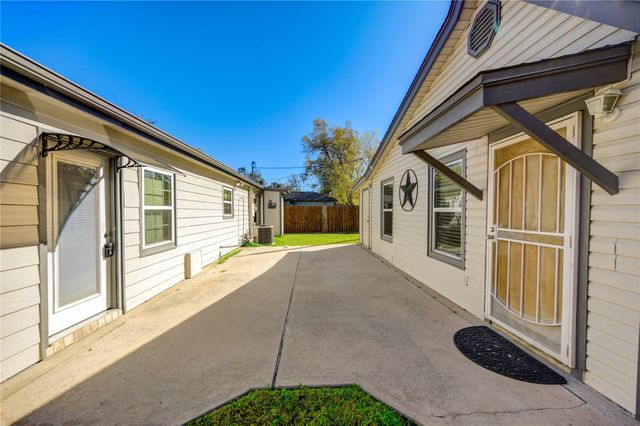 6729 Barney Road, Houston, TX 77092