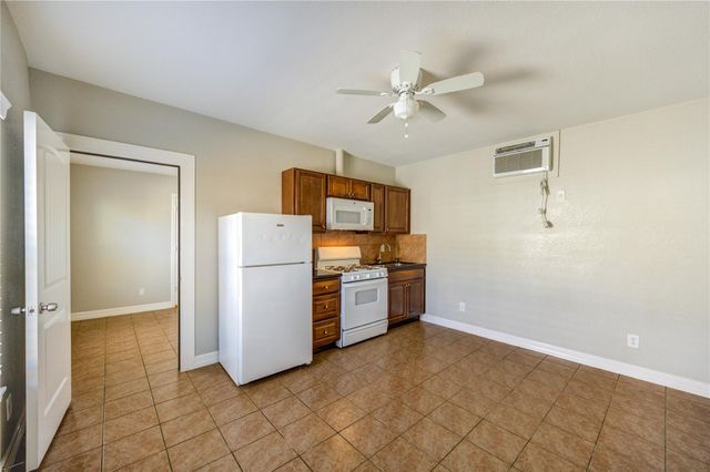 6729 Barney Road, Houston, TX 77092