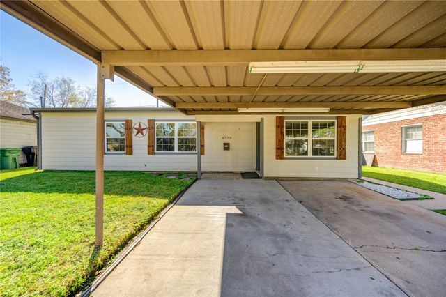 6729 Barney Road, Houston, TX 77092