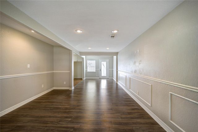 6729 Barney Road, Houston, TX 77092