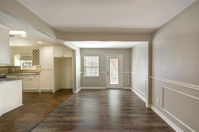 6729 Barney Road, Houston, TX 77092