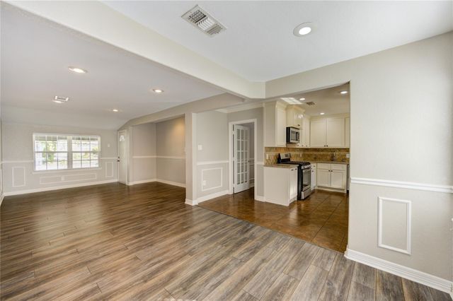 6729 Barney Road, Houston, TX 77092