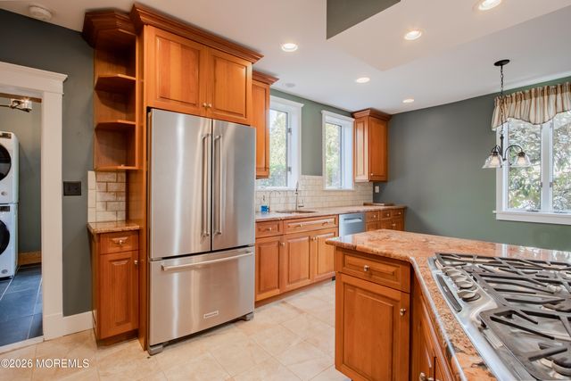 3 Monmouth Avenue, Rumson, NJ 07760