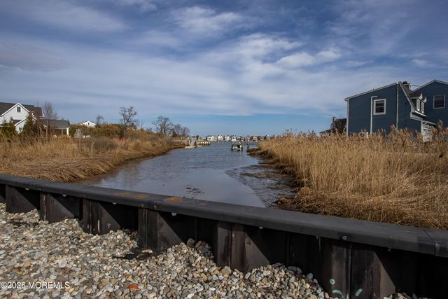 3 Monmouth Avenue, Rumson, NJ 07760