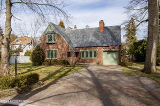 3 Monmouth Avenue, Rumson, NJ 07760