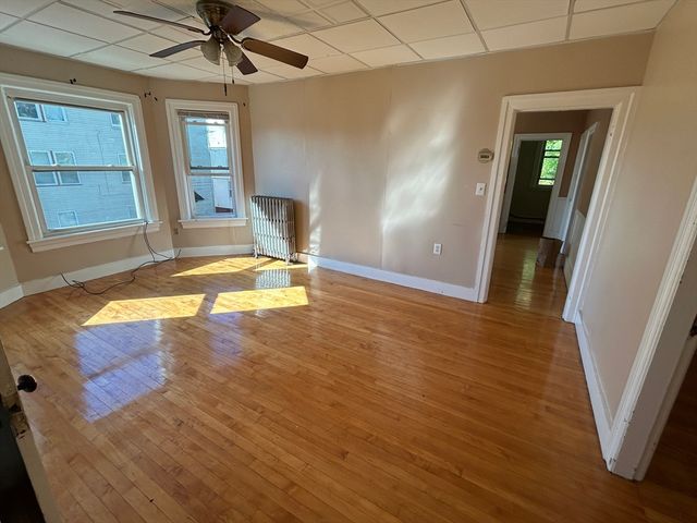 23 Lakewood St, Worcester, MA 01603