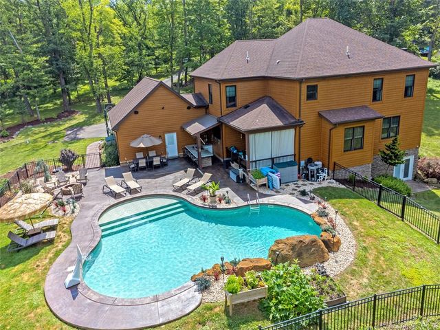 133 Hay Ln, Murrysville, PA 15668